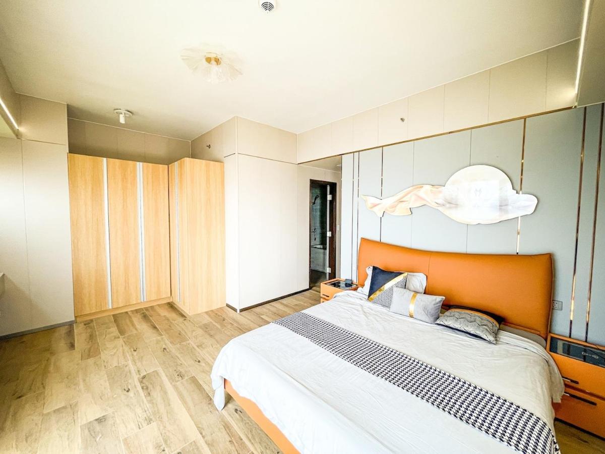 Luxury 2br Beside Okada *