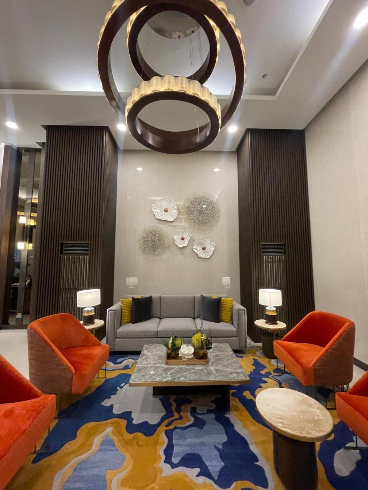 Luxury 2br Beside Okada Manila