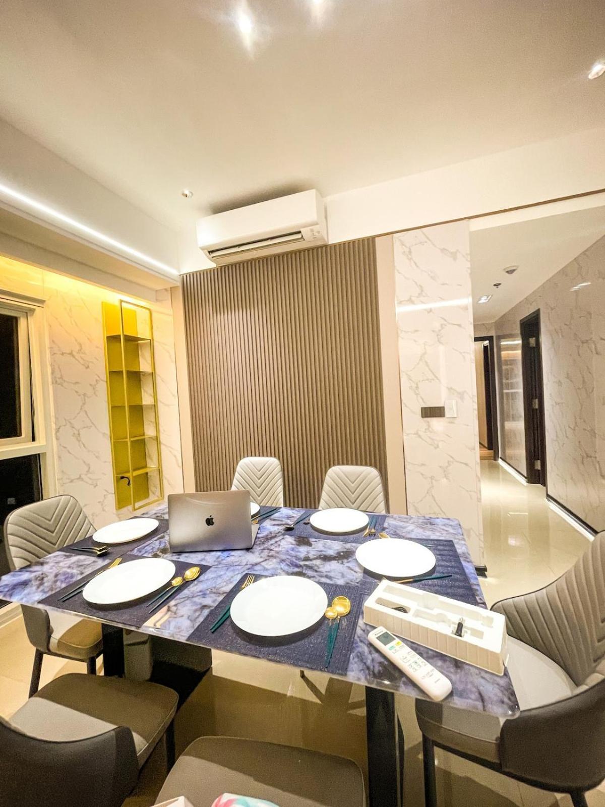 Luxury 2br Beside Okada Apartment *