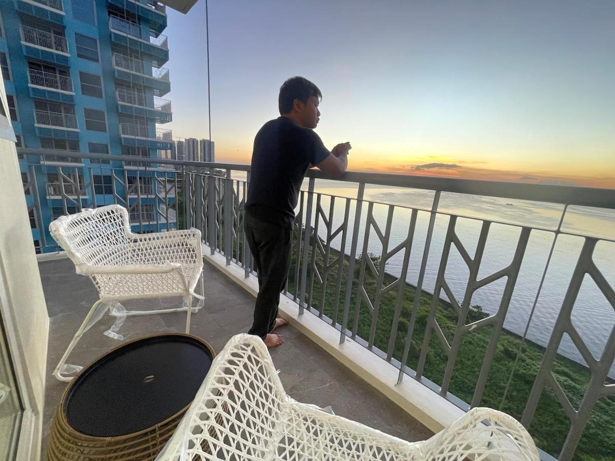 Apartment Luxury 2br Beside Okada