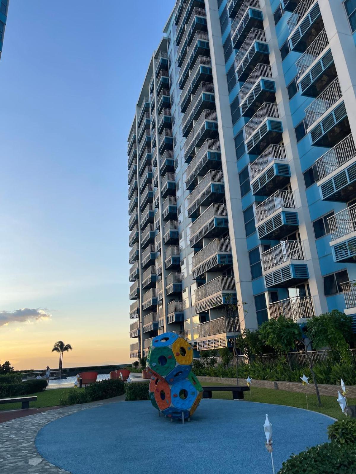 Luxury 2br Beside Okada