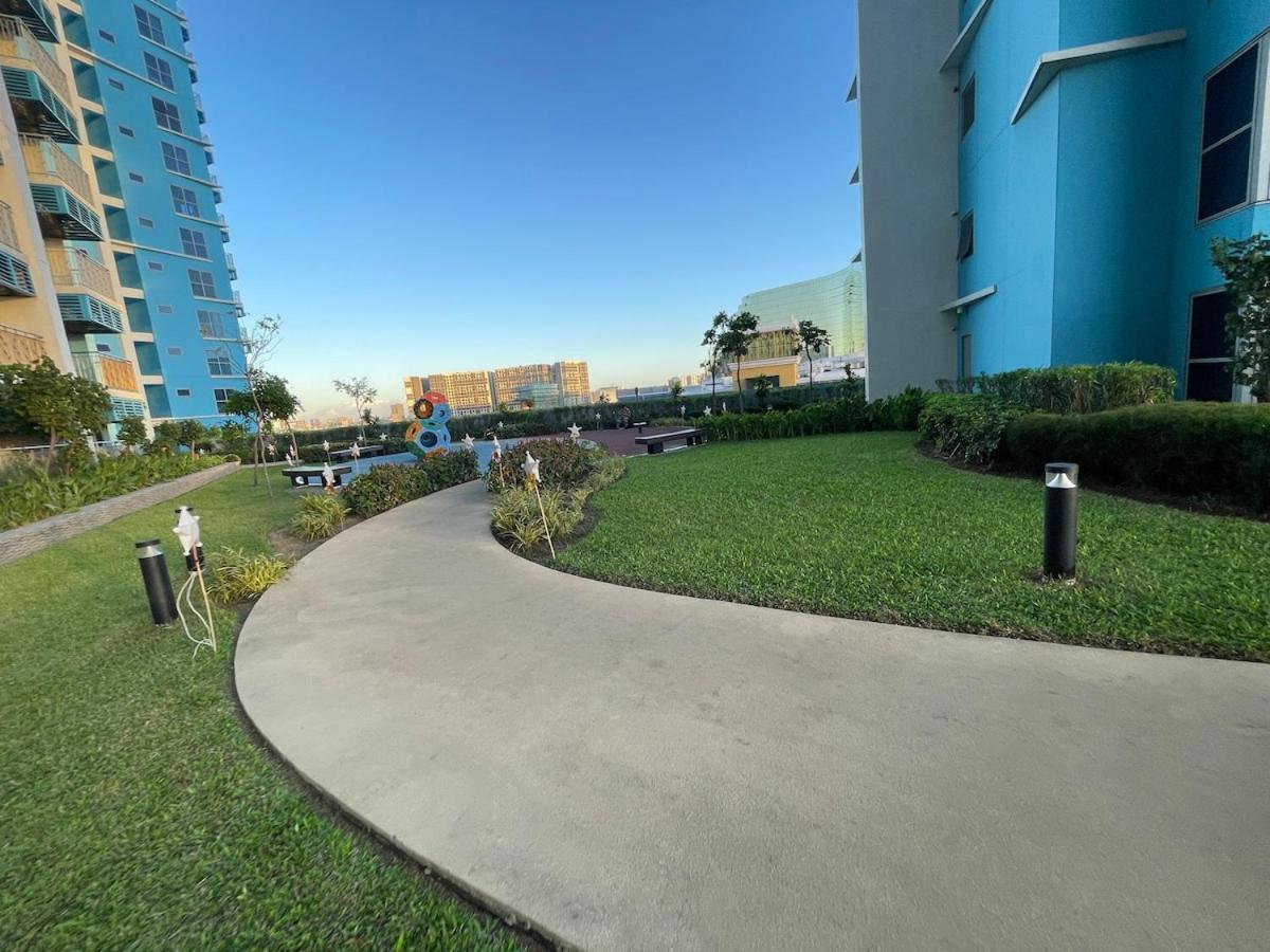 Luxury 2br Beside Okada Apartment *