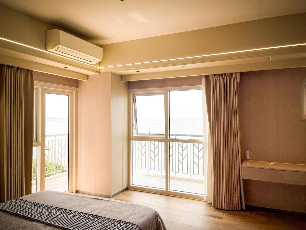 Luxury 2br Beside Okada Manila