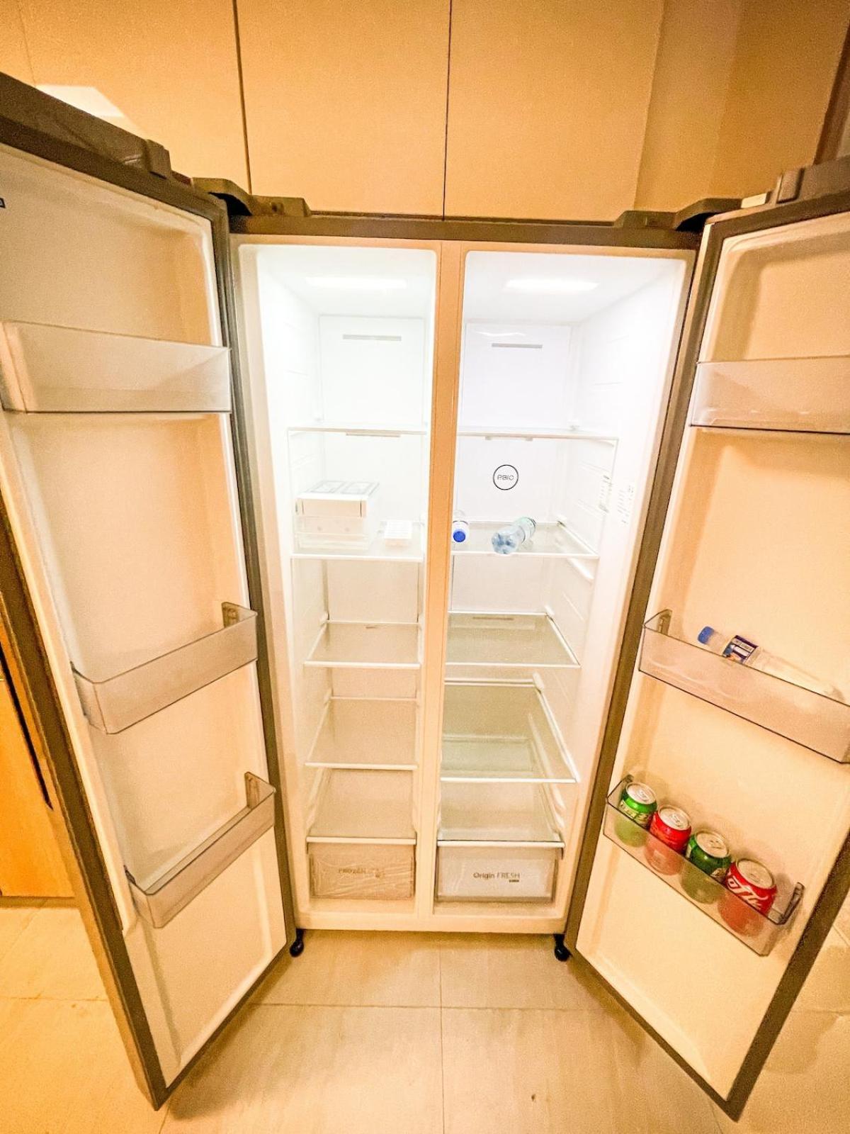Luxury 2br Beside Okada Apartment