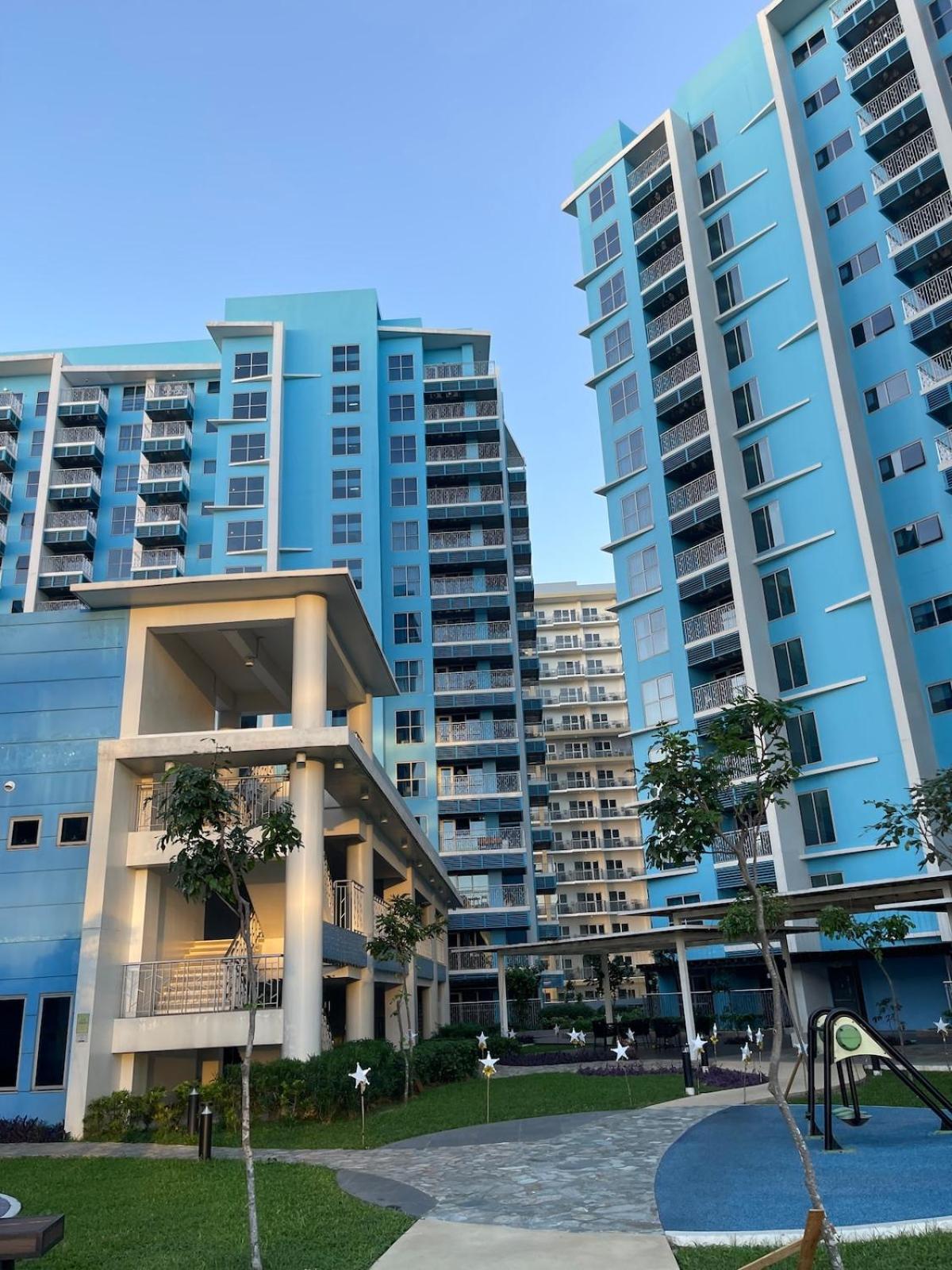 Luxury 2br Beside Okada * Manila